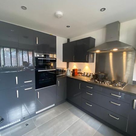 New Modern King Size Room With Ensuite And Parking Manchester Buitenkant foto